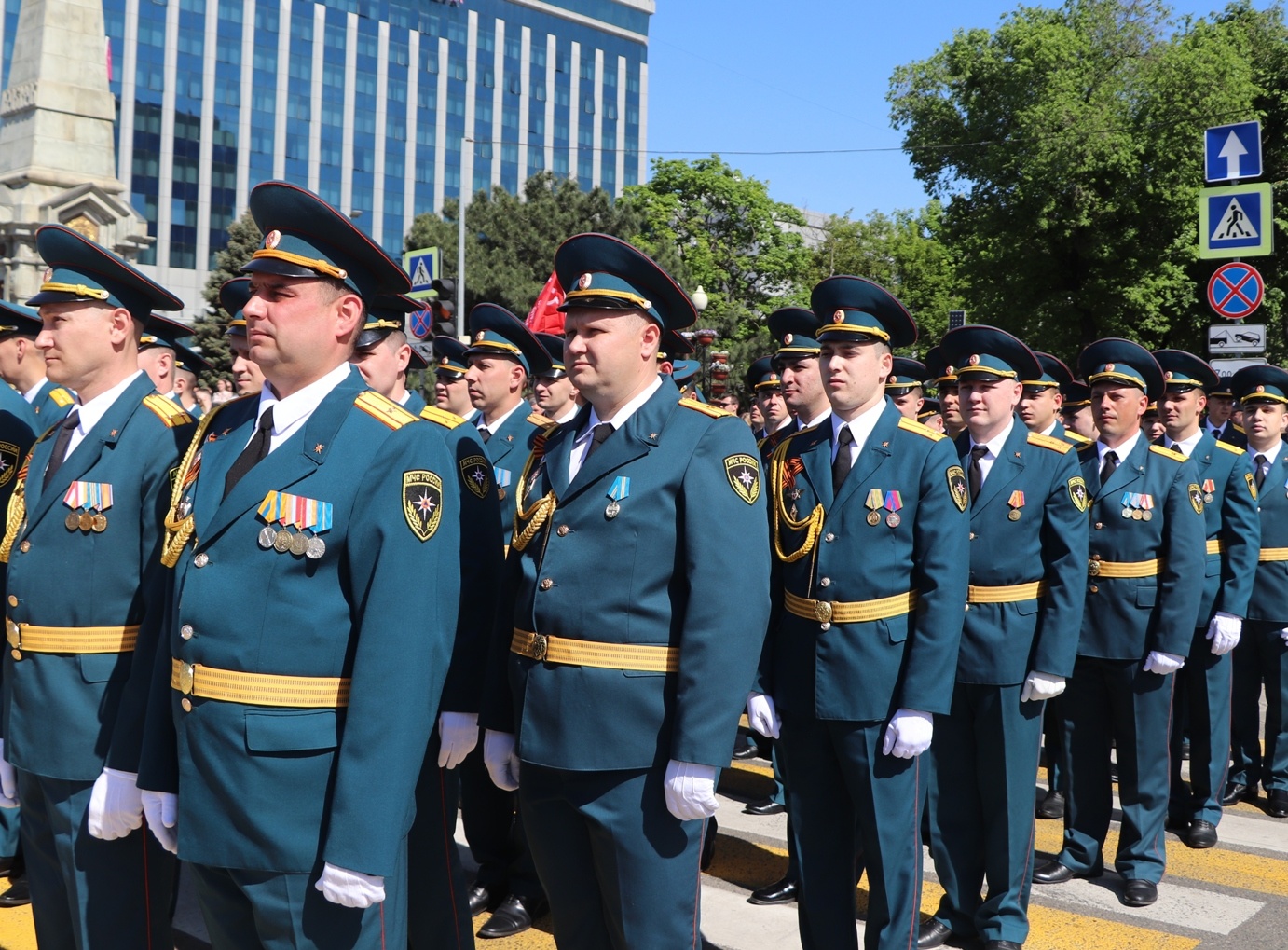 Краснодарское мчс. Парад Победы Краснодар. Парад в Краснодаре.