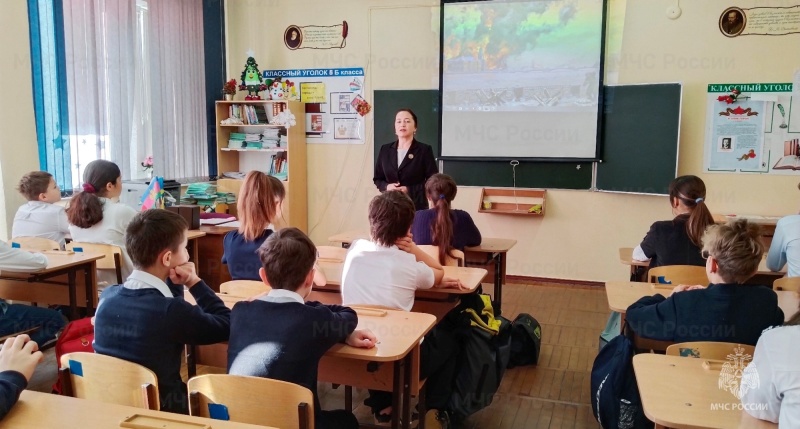 В общеобразовательных школах Анапы прошли Уроки Мужества, посвященные Дню снятия блокады Ленинграда