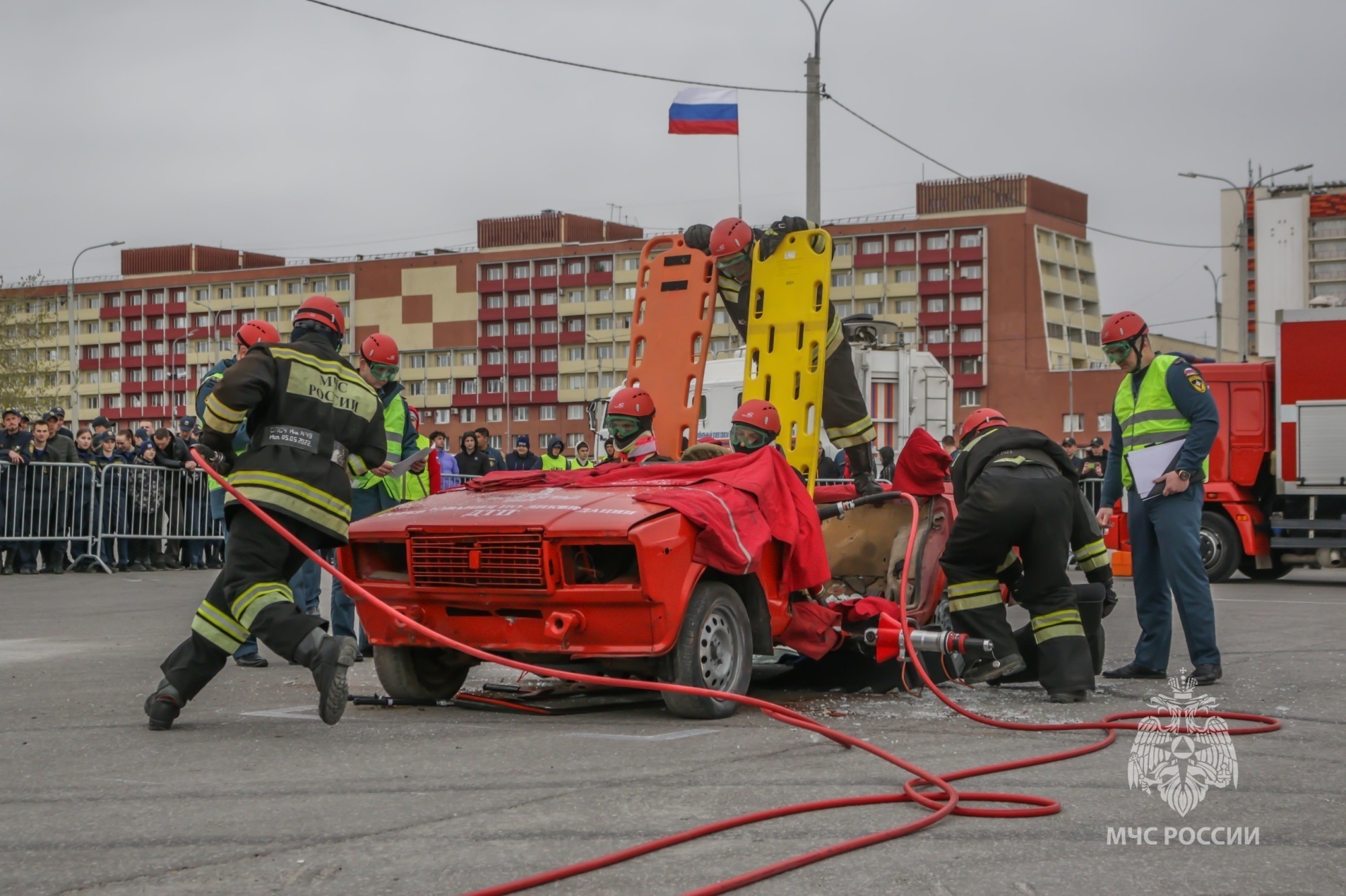 В соревнованиях по ликвидации последствий ДТП на уровне ЮФО второе места  заняла команда ЮРПСО МЧС России города Сочи | 13.04.2023 | Краснодар -  БезФормата